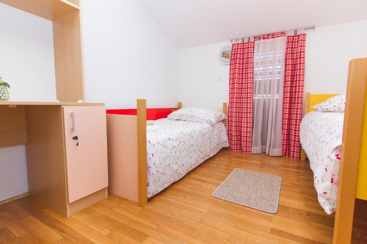Apartament Andrijana *